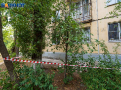 Под Волгоградом женщина сорвалась с балкона 6 этажа