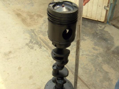 Волгоградец смастерил гигантскую метровую пепельницу весом 100 кг из поршня тепловоза 