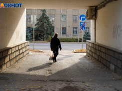 Большинство волгоградцев давно не видели увеличения зарплаты: показал опрос