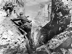 2 августа 1942 года - советские войска оставили Котельниково