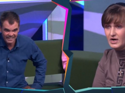 «Угрожал сжечь нас с пятью детьми»: волгоградка борется с бывшим мужем за долю в доме 