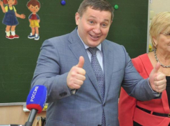 Волгоградцы признали деятельность губернатора Бочарова неудовлетворительной