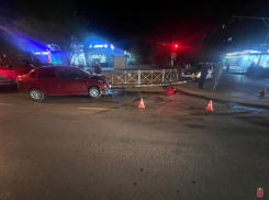 На видео попало ДТП с малолетними детьми под Волгоградом