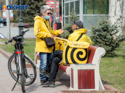 Курьеры и сварщики стали лидерами заработков в Волгограде
