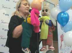 Герои легендарной программы «Спокойной ночи, малыши» побывали в детской больнице Волгограда