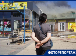 Пожар-катастрофа уничтожает рынок в Волгограде: люди рыдают и считают миллионные убытки