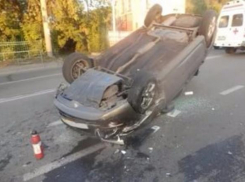 На юге Волгограда перевернулась «Лада» с семью пассажирами в салоне 