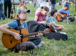 Волгоградцев бесплатно приглашают на гала-концерт в Комсомольский сад