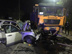 Стали известны подробности ДТП с двумя погибшими в московской иномарке в Волгограде