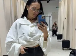 «Визуальный фотошоп»: как сделать ноги бесконечными без фильтров