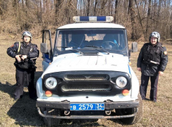 Под Волгоградом приятели пытались перевезти рельс на велосипеде