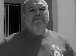 Заслуженный артист РФ Александр Елохин скончался в Волжском