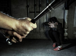 Сотрудник колонии в Волгоградской области убил заключенного резиновой дубинкой