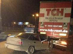 В Волгограде в ДТП грузовика и Daewoo пострадал 31-летний водитель