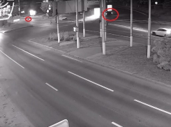 Опубликовано видео смертельной аварии с мотоциклистом на севере Волгограда