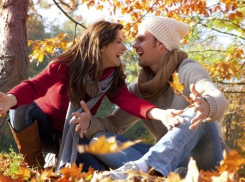 Лучшие способы избавиться от осенней депрессии: спорт, шоппинг и секс