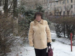 В Волгограде директора и завуча школы разнимали полицейские 