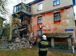 Развалившийся на юге Волгограда жилой дом построен еще в 1955 году