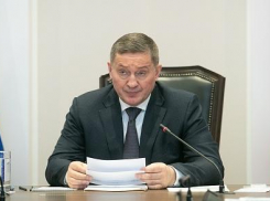 Губернатор Бочаров признал проблемы с мусором в Волгоградской области 