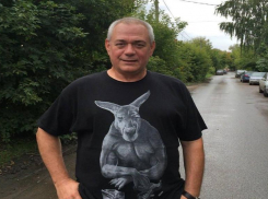  Мы воспринимаем его уход из жизни как уход родного человека, - о смерти Доренко в лицее Волгограда №5