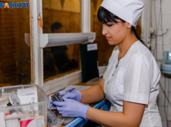 В волгоградском облздраве сказали, что 10 тысяч экспресс-тестов на область «это немало»