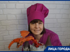 Пекла торт для Сергея Жукова: как 33-летняя врач из Ольховки уволилась и сменила профессию