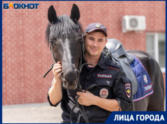 «Говорят, мы похожи с конем-напарником»: волгоградский полицейский из кавалерийского взвода 
