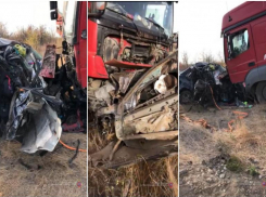 Двое взрослых и ребенок из Алтайского края погибли в ДТП под Волгоградом