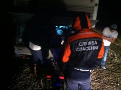 Под Волгоградом ночью сломался автобус: пассажиры мерзли несколько часов