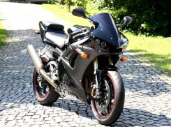 Байкер на Yamaha врезался в грузовик и погиб в Волгоградской области