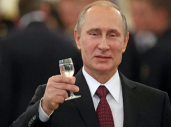 Мэр Волгограда Виталий Лихачев доложил Владимиру Путину о ситуации в Волгограде