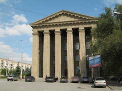 Несуществующие дворник и вахтер трудились в Волгоградском техническом колледже