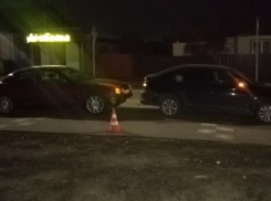 Jaguar с пьяным водителем протаранил иномарку с трехлеткой