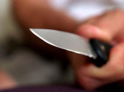 В Волгограде студент вуза из-за девушки пырнул ножом 23-летнего друга