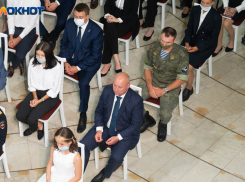 «Волгоградские депутаты готовят себе «аэродромы», отправляя жён рожать в США». Иностранные агенты во власти? 