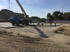  ﻿В Волгограде завершают укладку плит на вертолетной площадке к ЧМ-2018