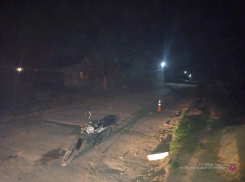 Под Волгоградом подросток на мопеде отправил в больницу 8-летнего мальчика с бабушкой 