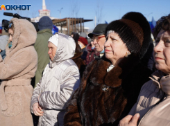 Волгоградцам отменили социальную дистанцию в общественных местах и на транспорте