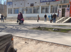 Пунктуальные волгоградские пенсионеры устроили очереди на почте из-за оплаты коммуналки