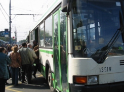 В Волгограде с 9 апреля начинают курсировать дачные автобусы 