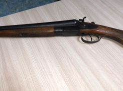 Обрез, нож и патроны перевозил пассажир волгоградского такси 