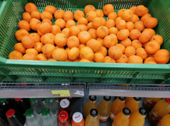 «Лучше выбросят»: волгоградка на простом примере показала жадность продавцов