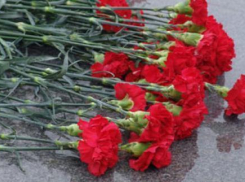 Похоронщиков оштрафовали за платное погребение в Волгоградской области 