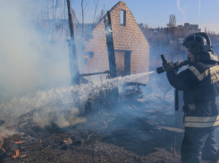 В Волгоградской области в Новый год сгорели шесть бань