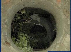 Открытый колодец с мусором едва не стоил жизни волгоградцу