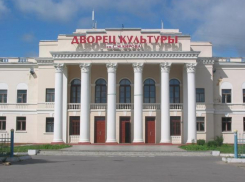 В Волгограде разыскивают поджигателей ДК имени Кирова