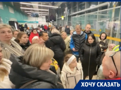 «Отдали за путевку 300 тысяч!»: волгоградцам пришлось вместо отдыха в Египте спать в туалете 