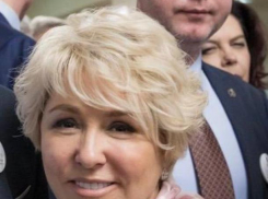 Депутат Госдумы Ирина Гусева сообщила о выделении нескольких миллиардов рублей на сельские дороги Волгоградской области 