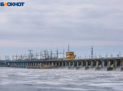 На мосту Волжской ГЭС на две недели ввели реверсивное движение