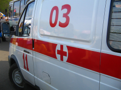 В Волжском водитель автобуса травмировал пассажира при высадке